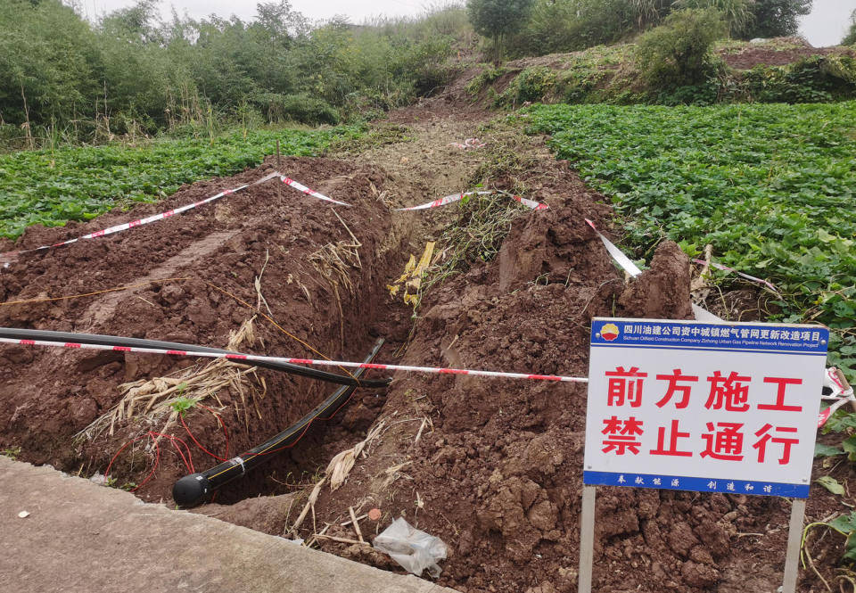 万户村民停气数月背后：燃气公司野蛮发展违规供气，官方回应正重建管网力争春节前全恢复