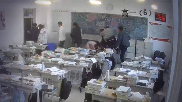 银川地震瞬间背起残障同学逃生男孩被嘉奖：全校表彰、赴德公派免费留学名额、奖金、减免学费