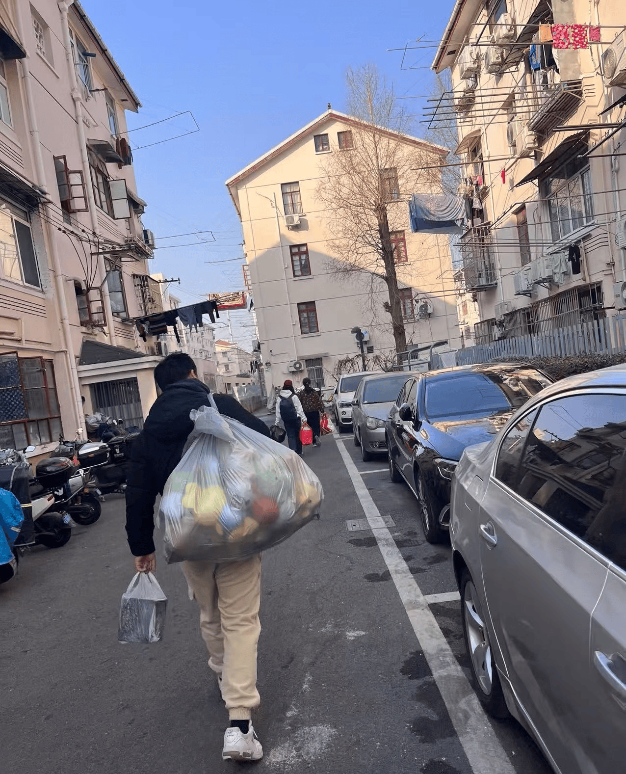 沪漂夫妻3次试管怀双胞胎后 月子中心暴雷