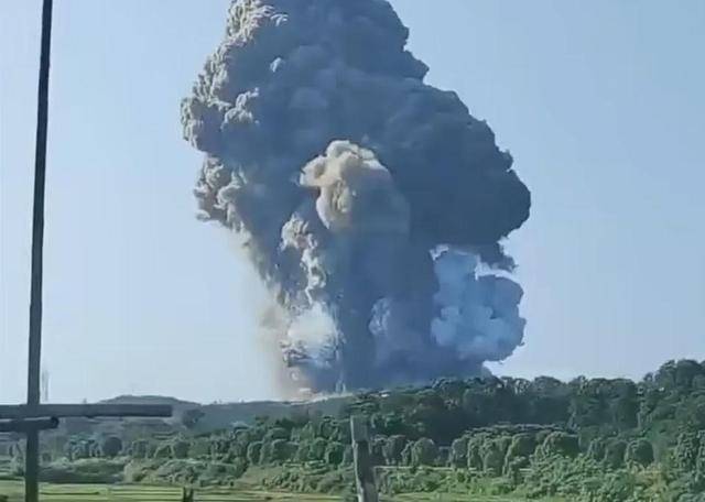 湖南一花炮厂爆炸有人失联，多个烟花产品曾抽查不合格